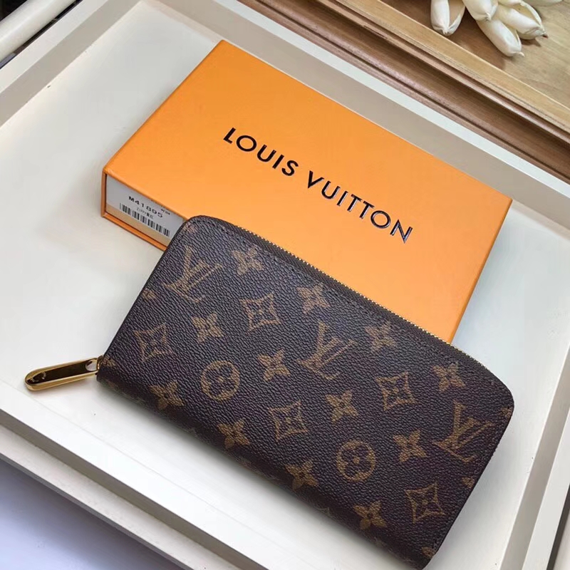 Louis Vuitton Monogram Canvas Iconic Zippy Wallet M41895 Fuchsia